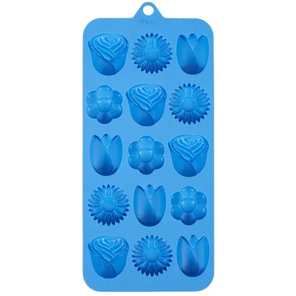 15-Cavity Silicone Flower Candy Mold – Wilton 1