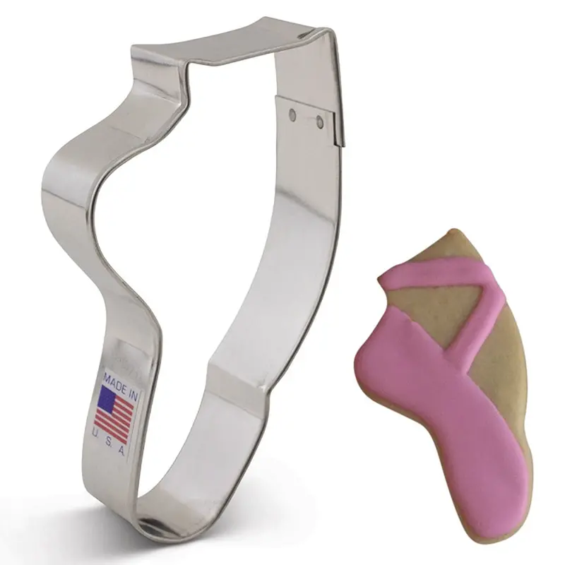 Ann Clark 4.5-Inch Ballet Slipper Cookie Cutter 1