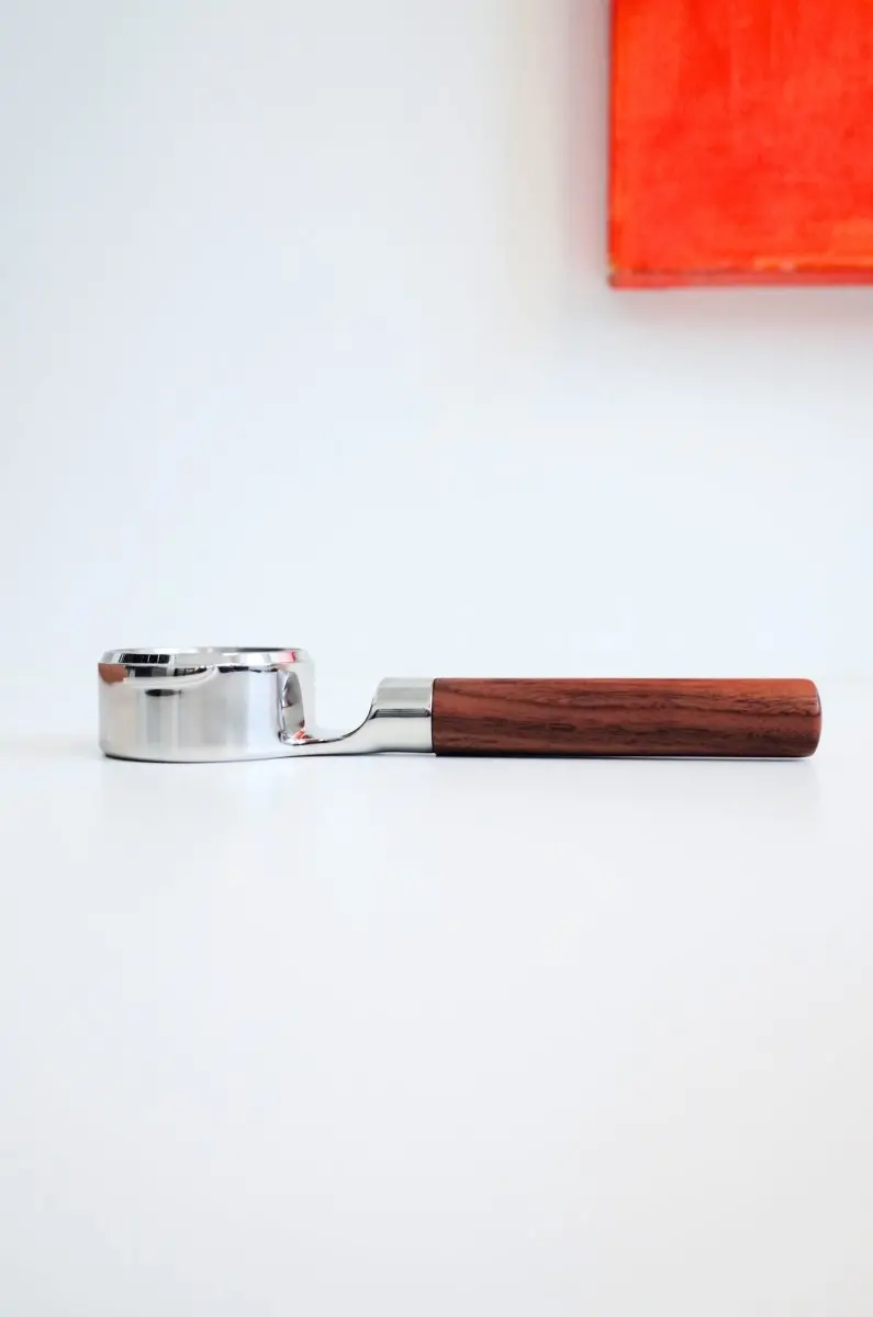 E61-Compatible 58Mm Bottomless Portafilter With Ergonomic Wooden Handle 1