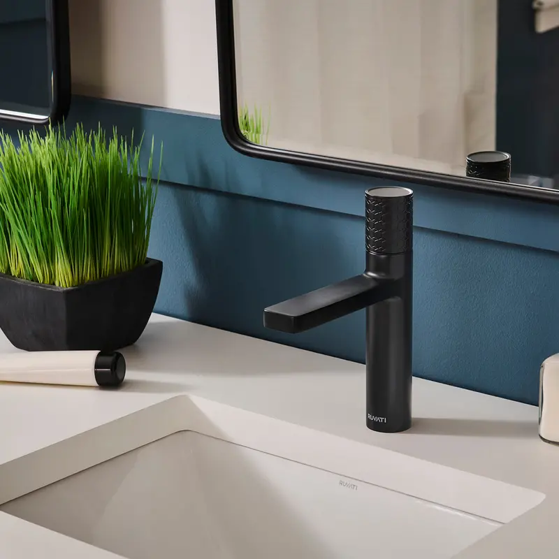Emilio Gunmetal Black Diamond-Pattern Bathroom Faucet – Round Single-Hole Mount (Rvf5133Bl) 1