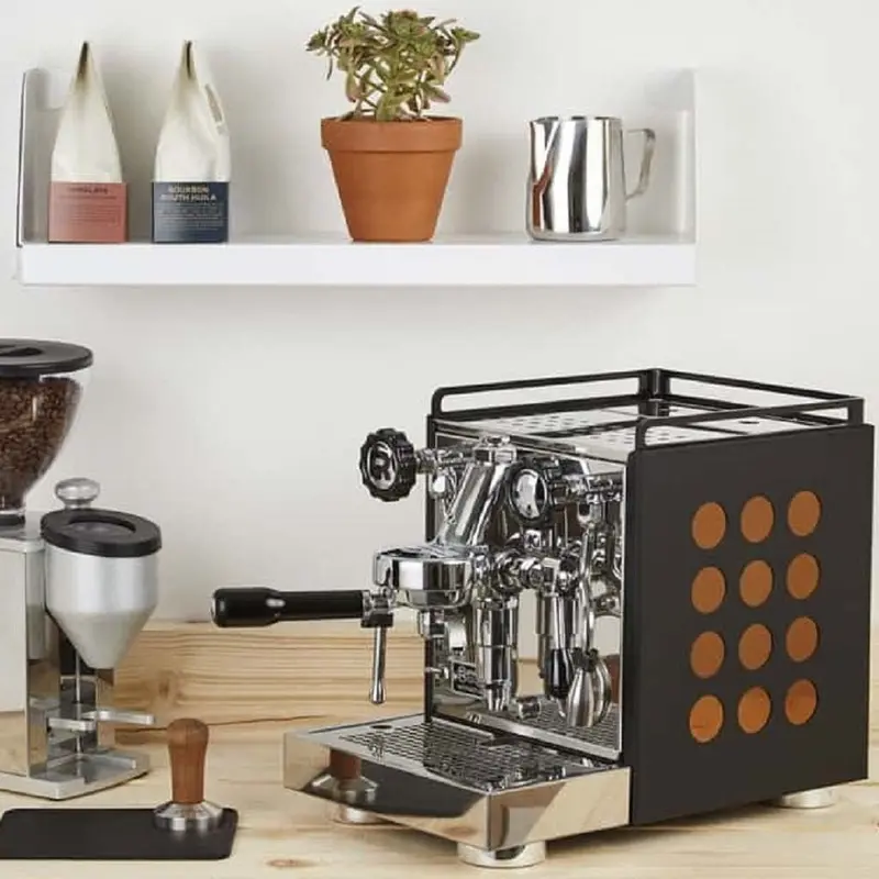 Rocket Appartamento Espresso Machine – Black Frame With Copper Accents 1