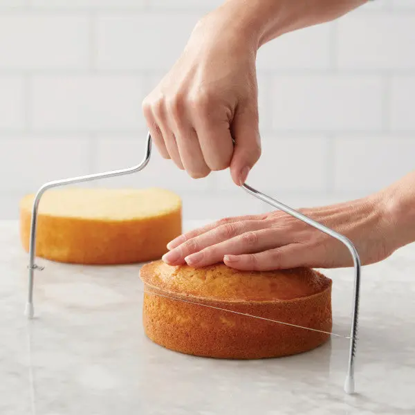 Wilton Adjustable Cake Leveler – Fits 10-Inch Cakes 1