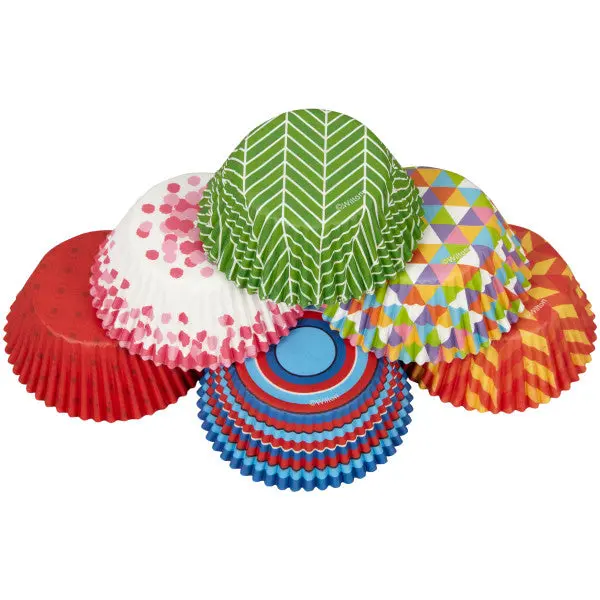 Wilton Seasonal Theme Baking Cups, 150-Pack 1