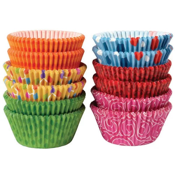Wilton Seasonal-Themed Cupcake Liners – 300-Pack 1
